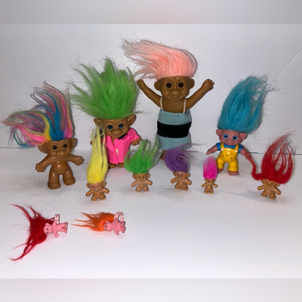 11 Troll Dolls Lot Russ & Forest Collectible Toys 9 Dolls & 2 Rings